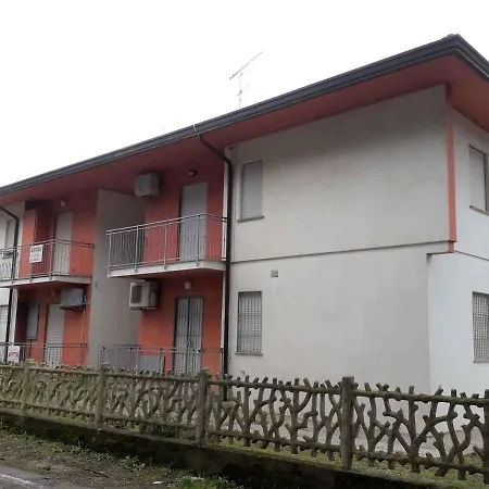In 25011 Apartament *